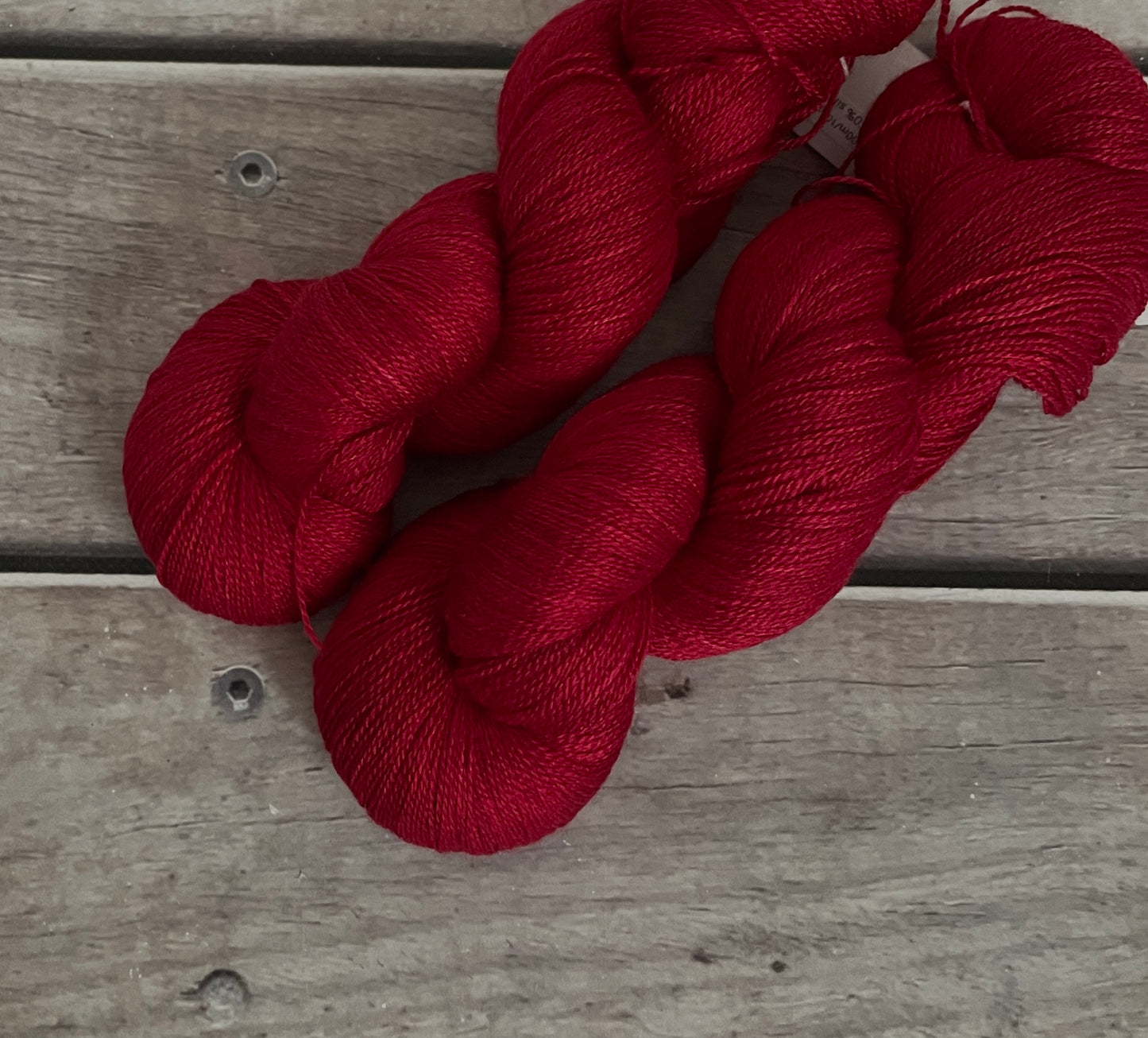 Red Lacquer - Merino/silk - 2 Ply - Jasmin