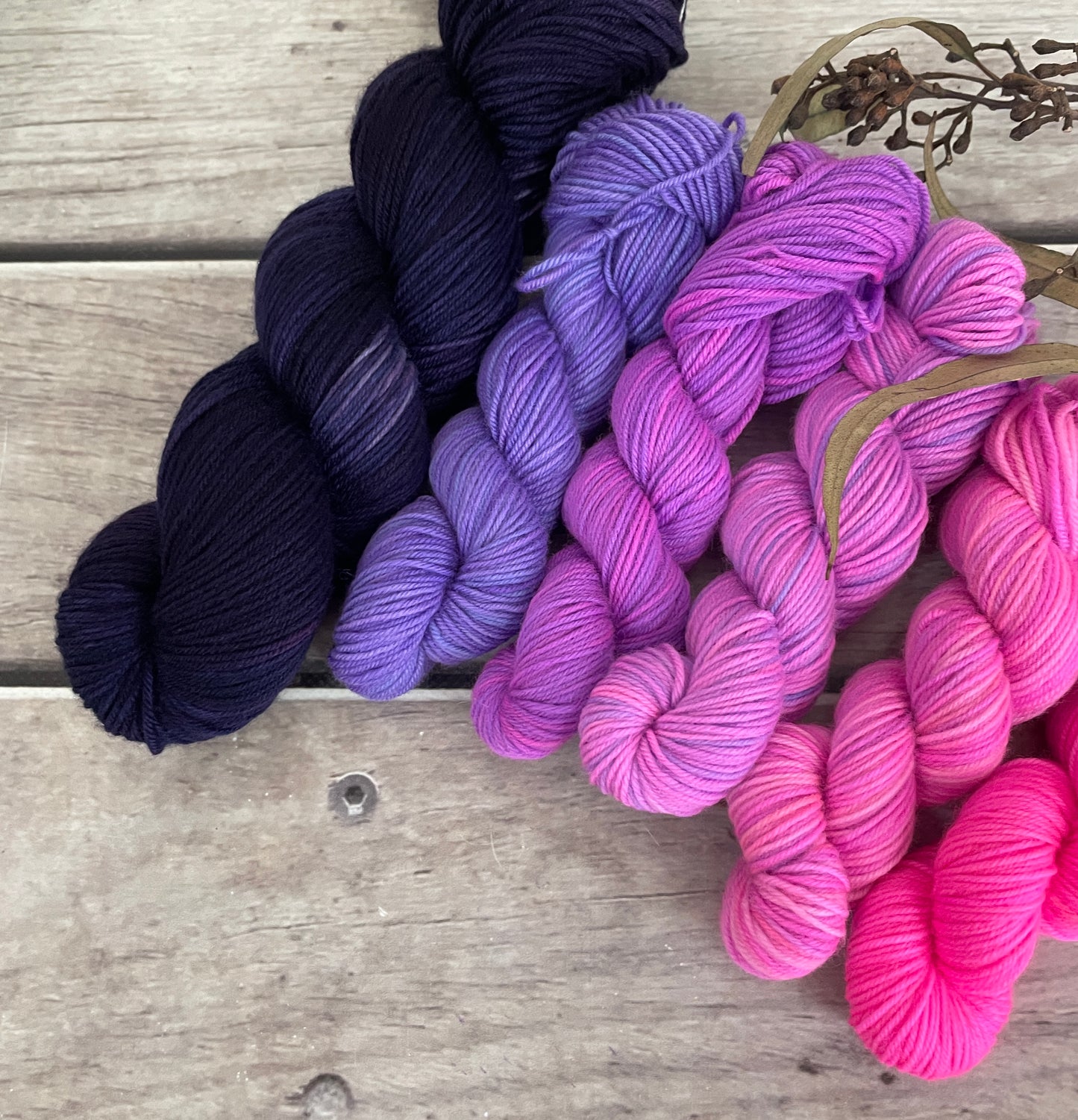 Southern Lights Kit - Darjeeling 4 ply