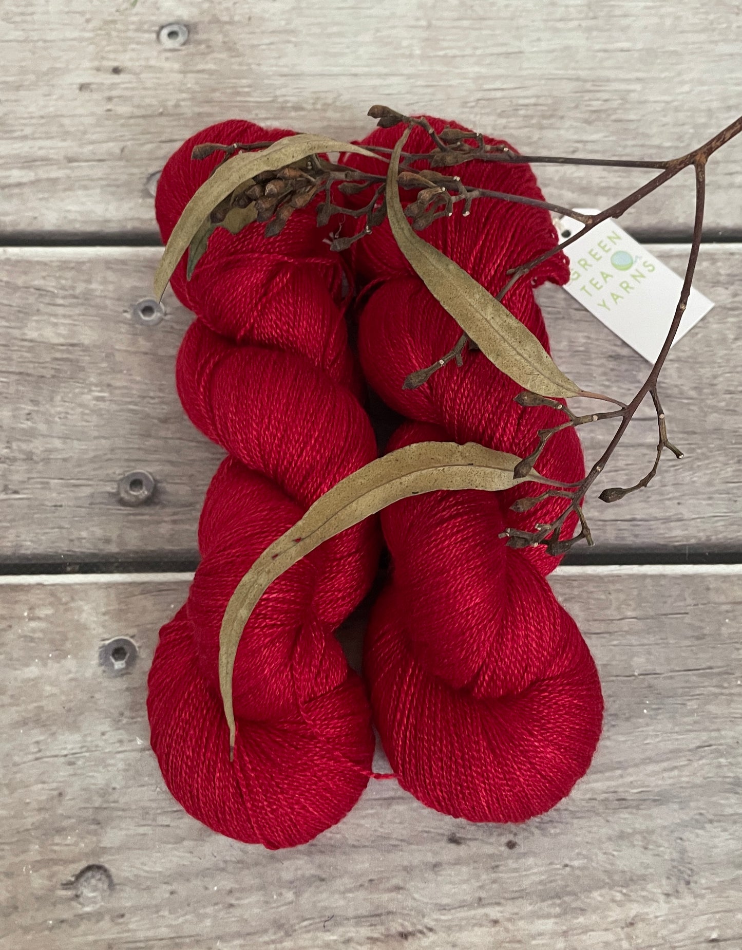 Red Lacquer - Merino/silk - 2 Ply - Jasmin