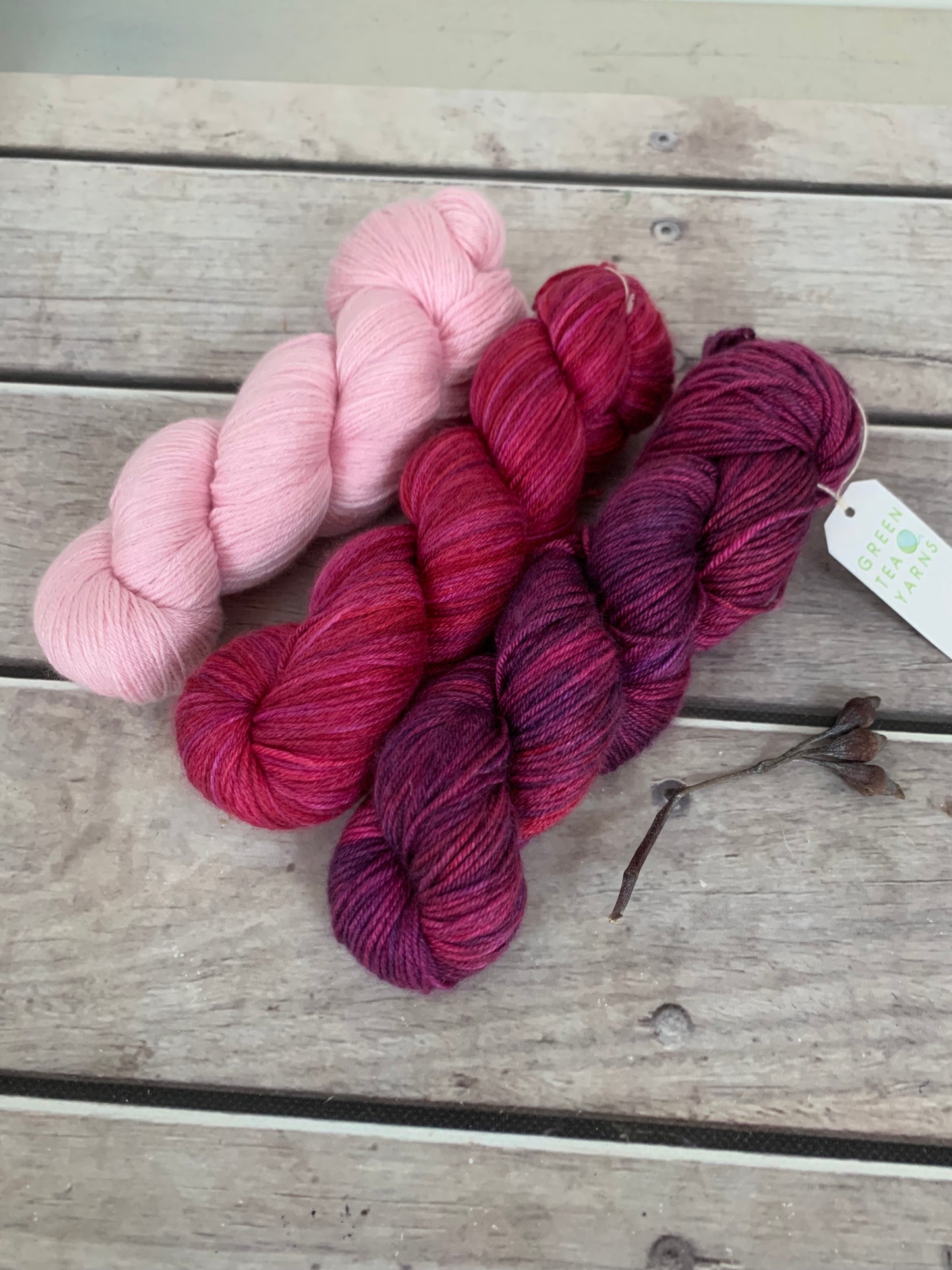 Tainted Love - 3sk set - Jasmin silk/merino 4 ply