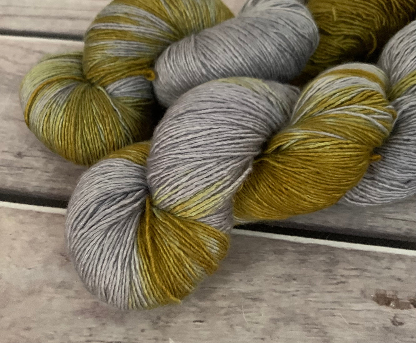 Silvereye Wing -  4 ply Merino /Silk single yarn - Osmanthus