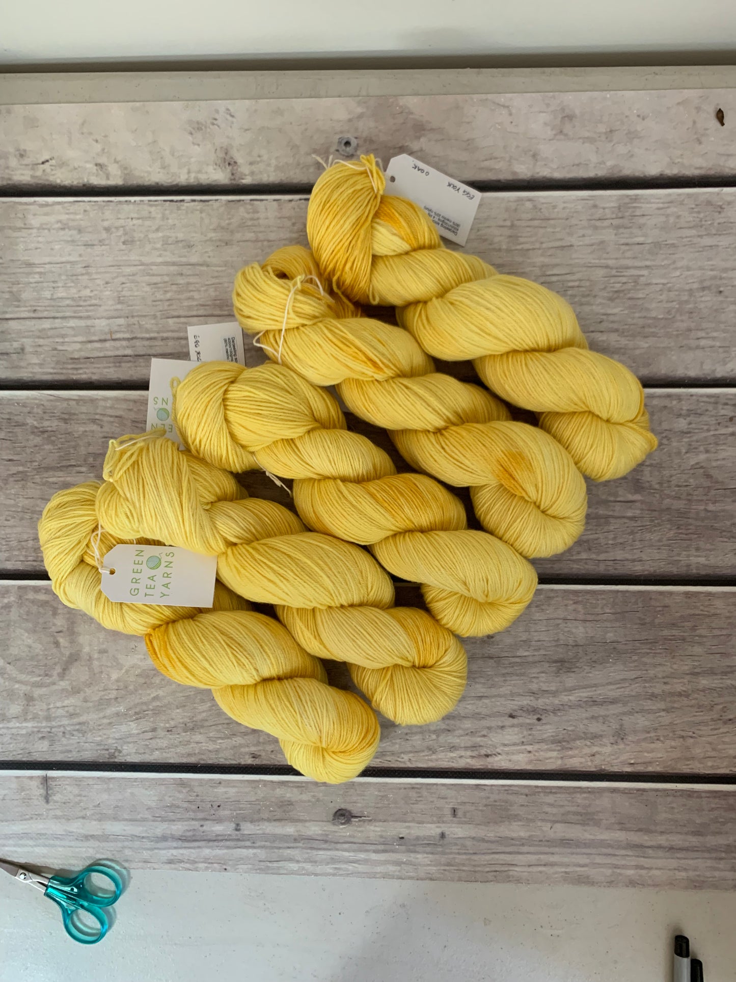 Egg Yolk ooak - sock yarn in merino and nylon - Darjeeling