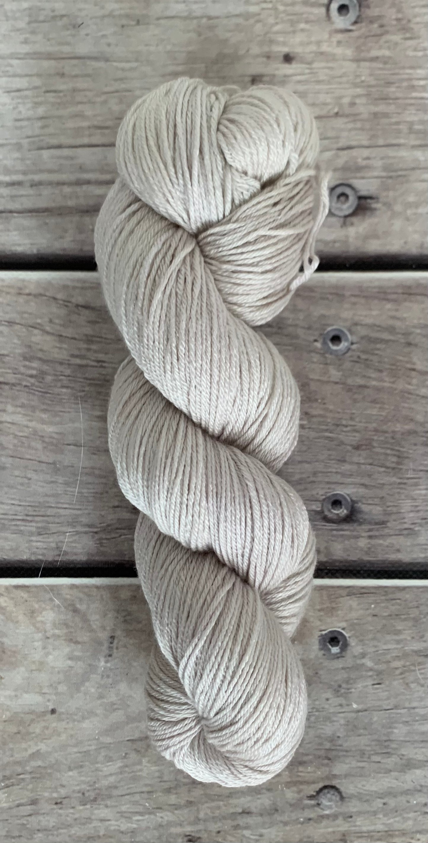 Stone- 4ply/fingering - silk and merino - Jasmin 4