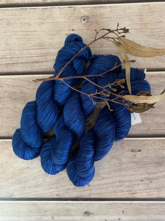 April Blues- 4 ply in Mulberry silk - Pekoe f