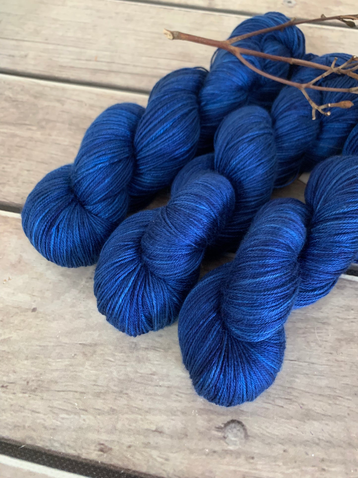 April Blues- 4 ply in Mulberry silk - Pekoe f