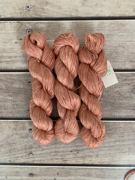 Sandlewood on Anise - silk and linen 4 ply