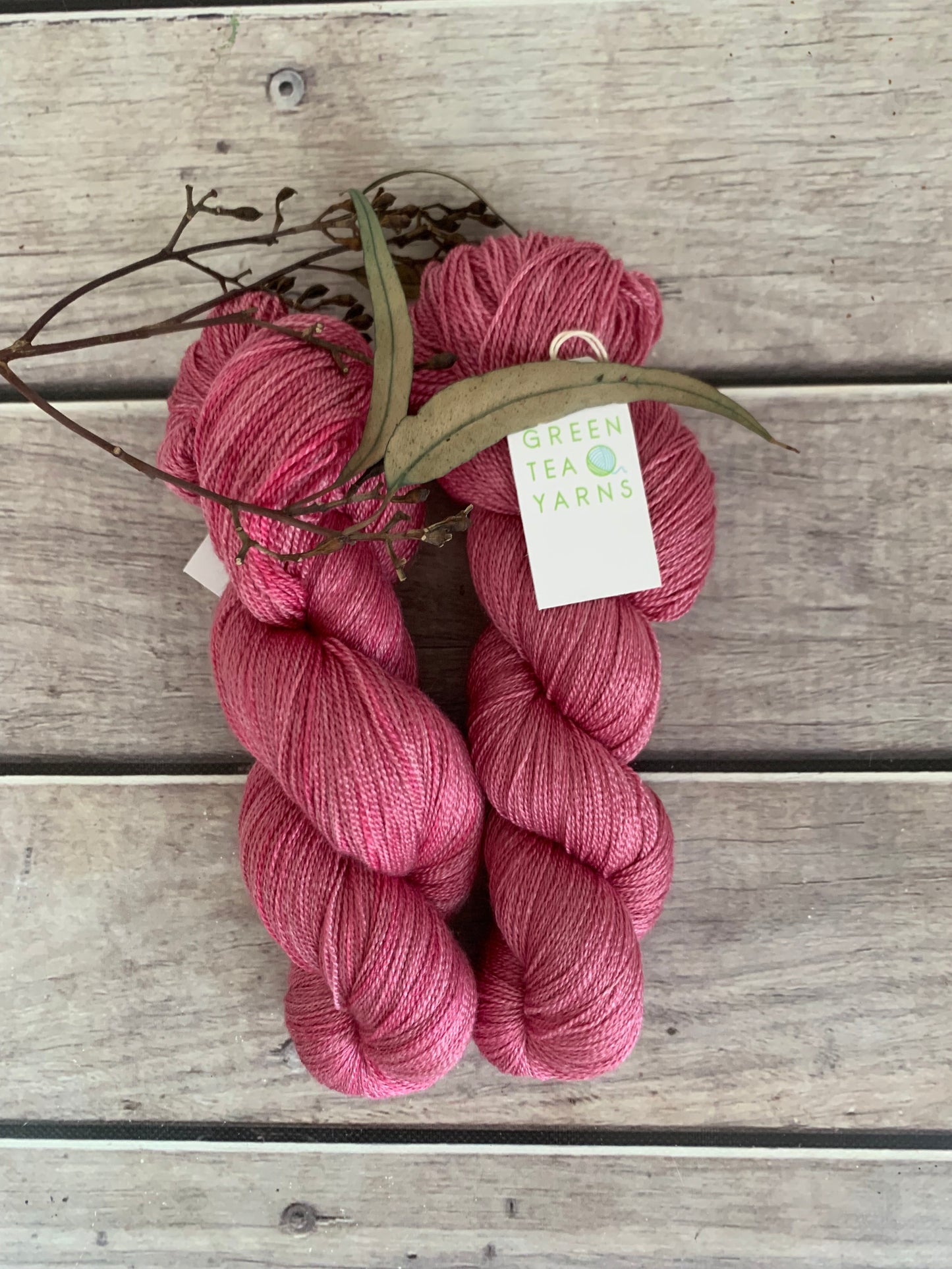 Bonus Pink ooak - Merino/silk - 2 Ply - Jasmin2