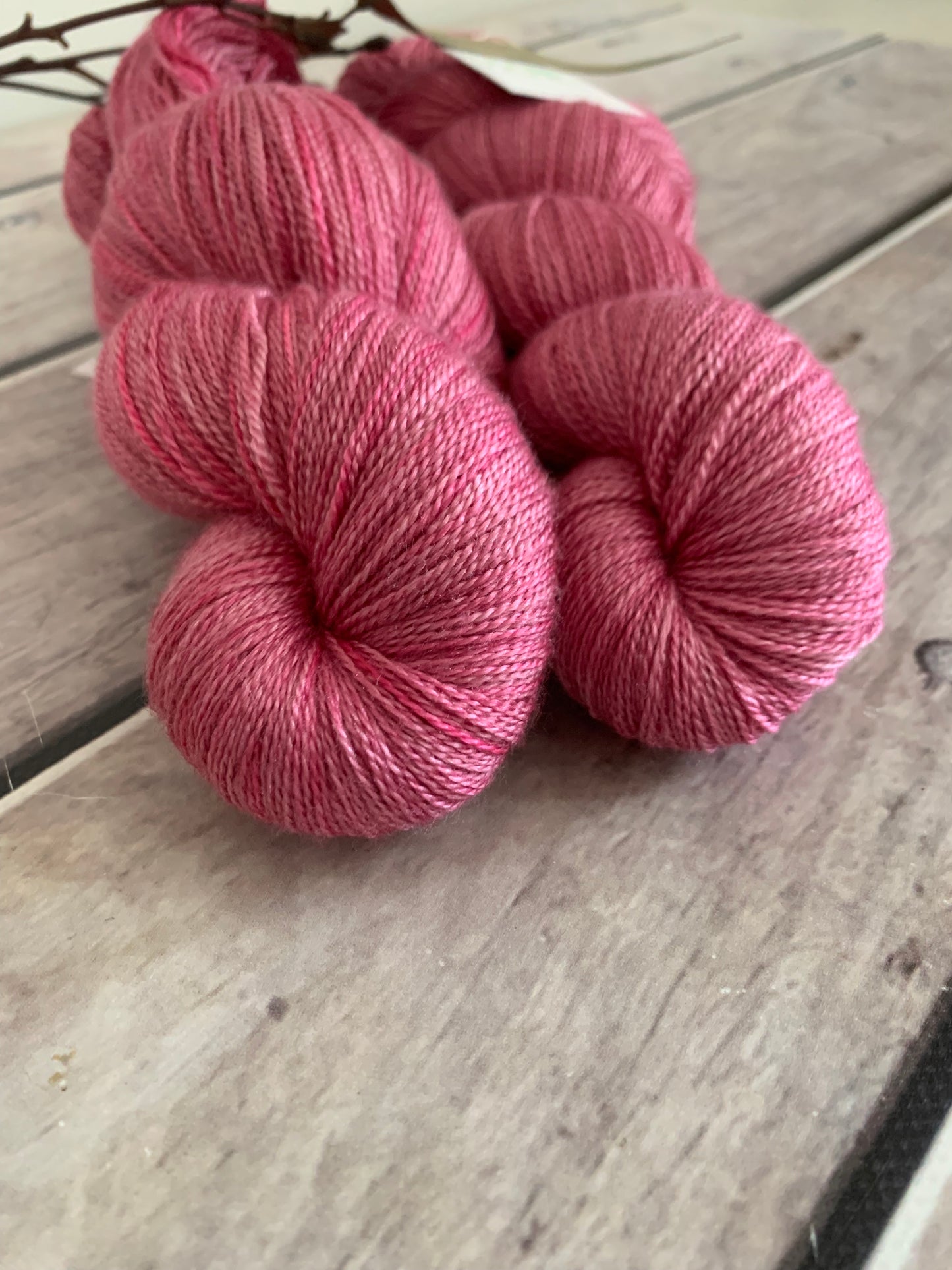 Bonus Pink ooak - Merino/silk - 2 Ply - Jasmin2