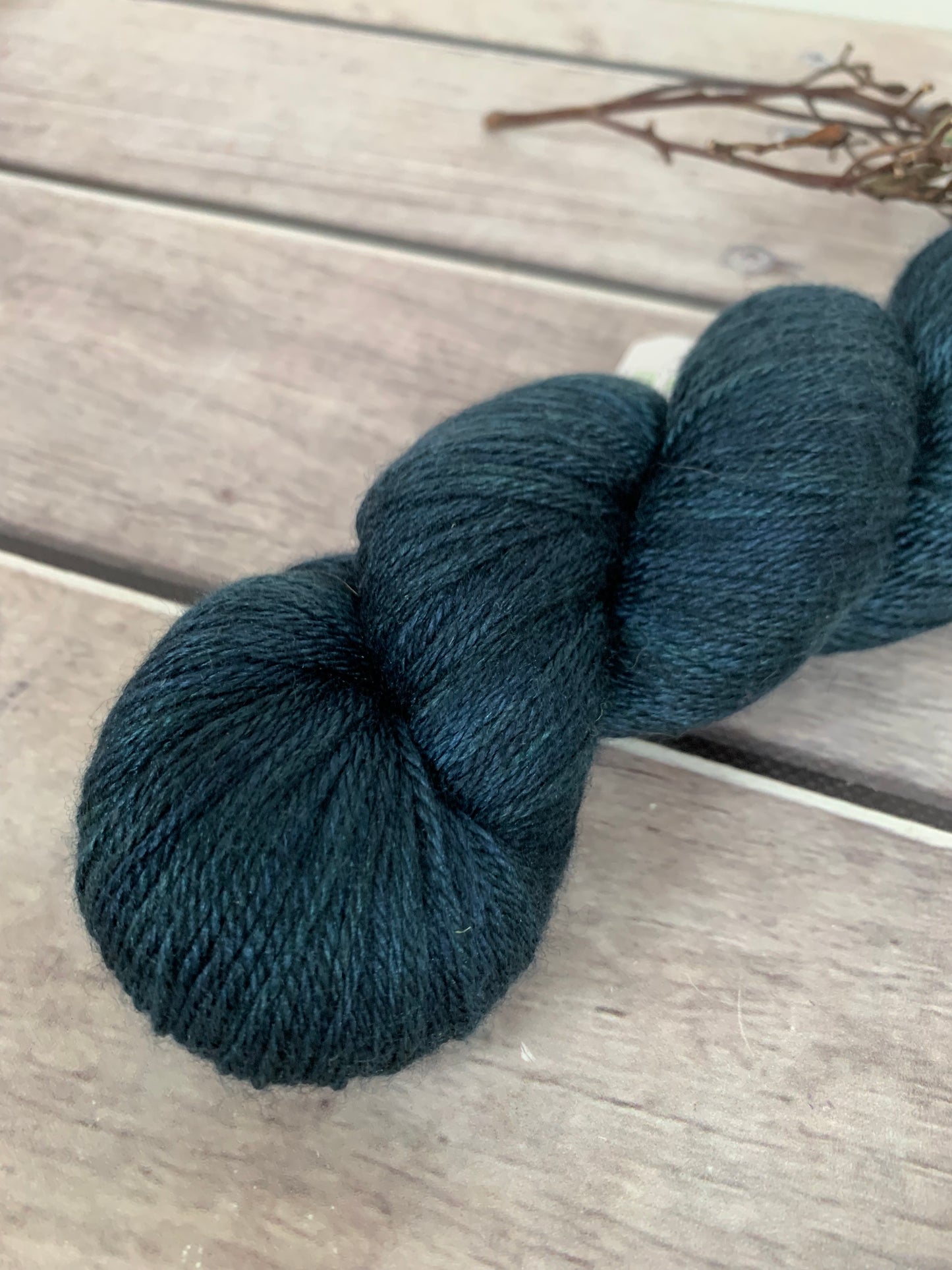 Deep Seas- 4 ply in silk and merino - White Cloud f