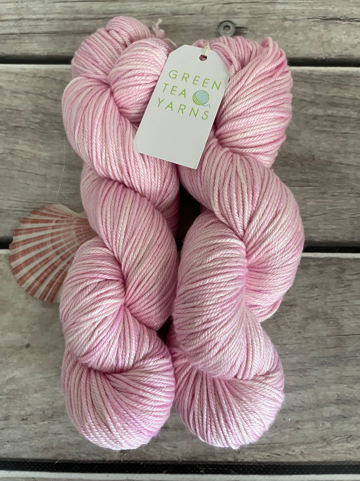 Pale Dragon - merino/silk - Jasmin DK