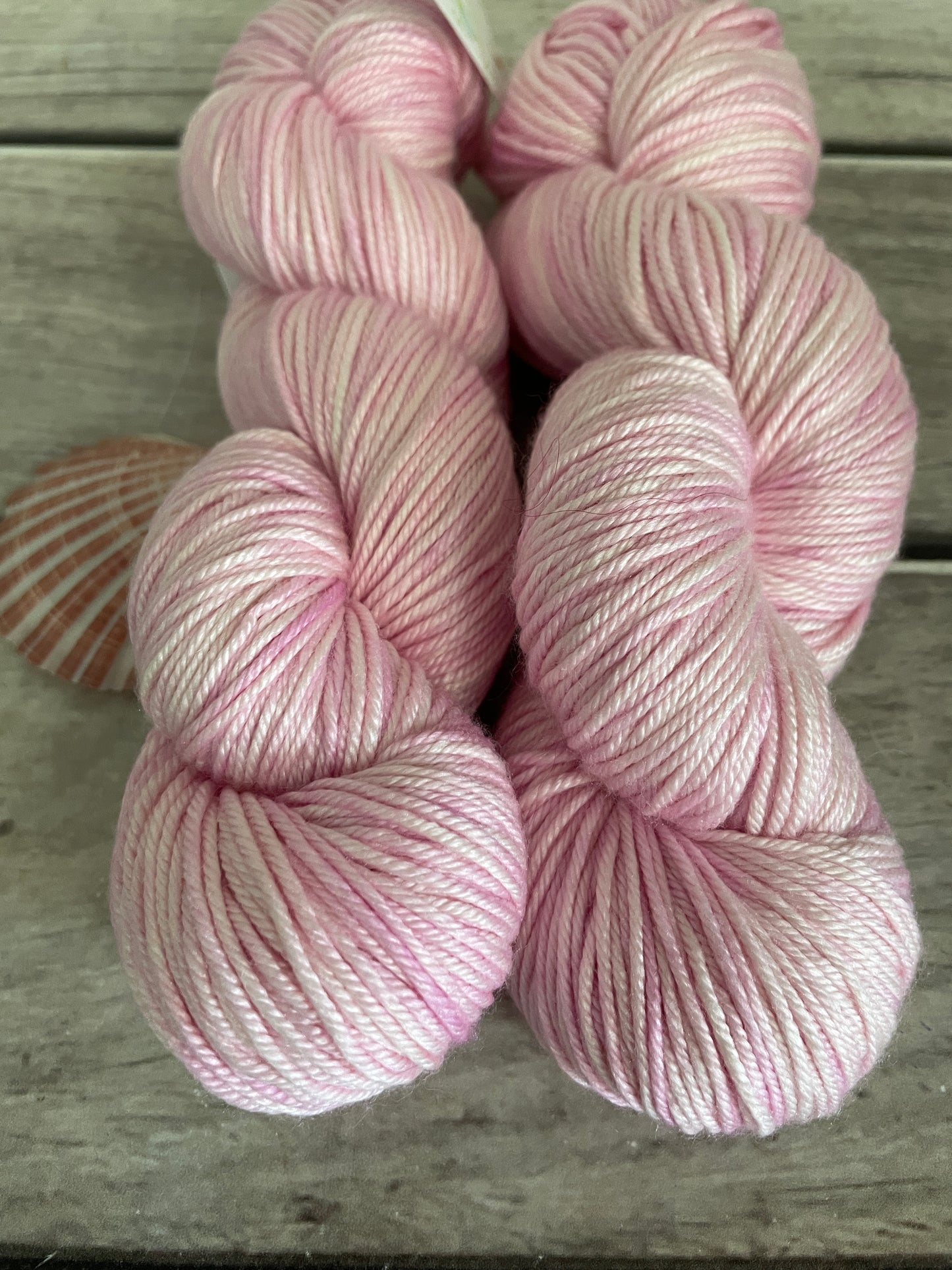 Pale Dragon - merino/silk - Jasmin DK