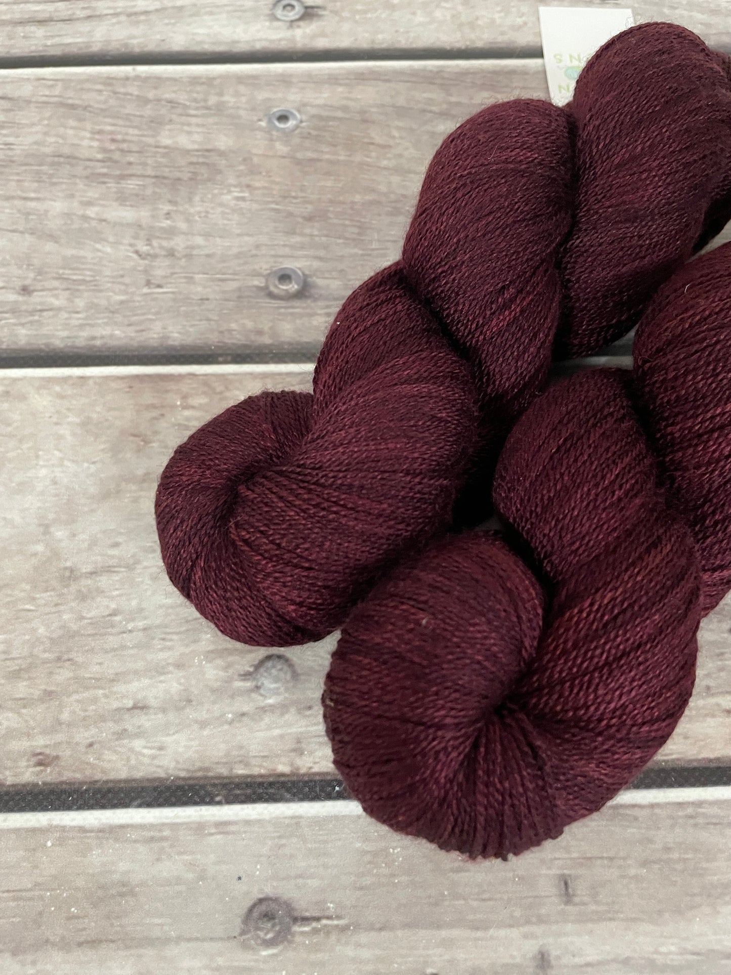 Black Cherry - Merino/silk - 2 Ply - Jasmin