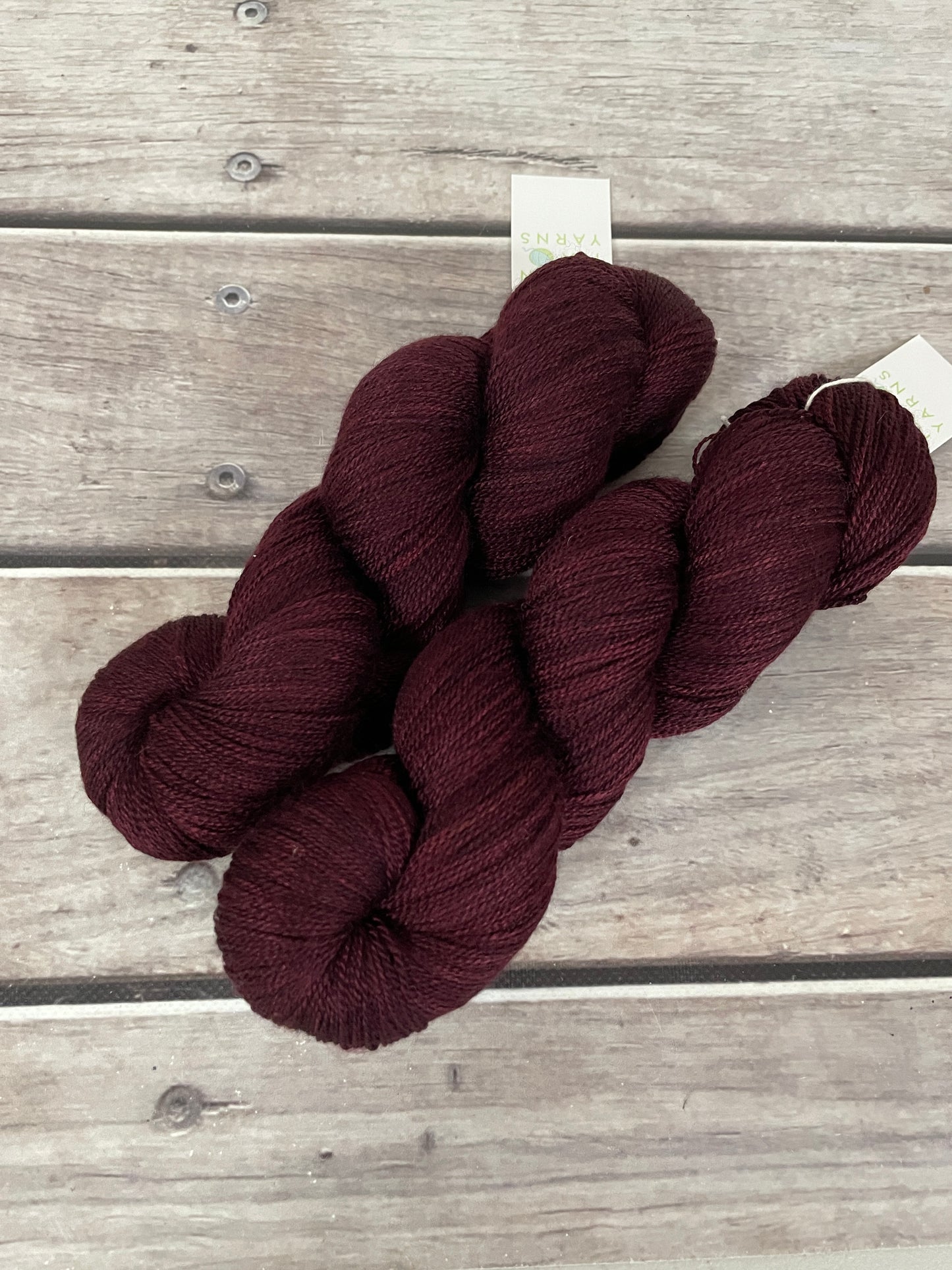 Black Cherry - Merino/silk - 2 Ply - Jasmin