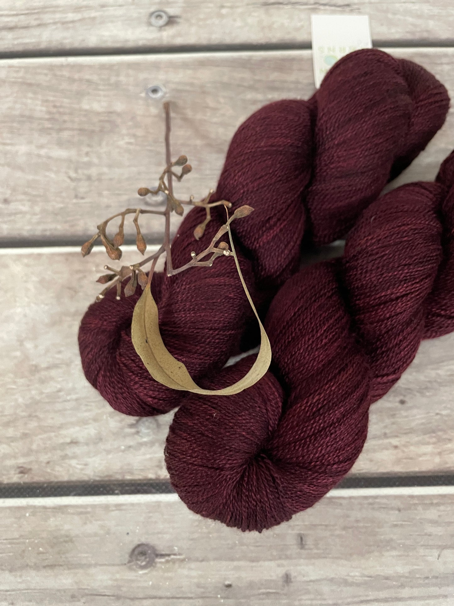 Black Cherry - Merino/silk - 2 Ply - Jasmin