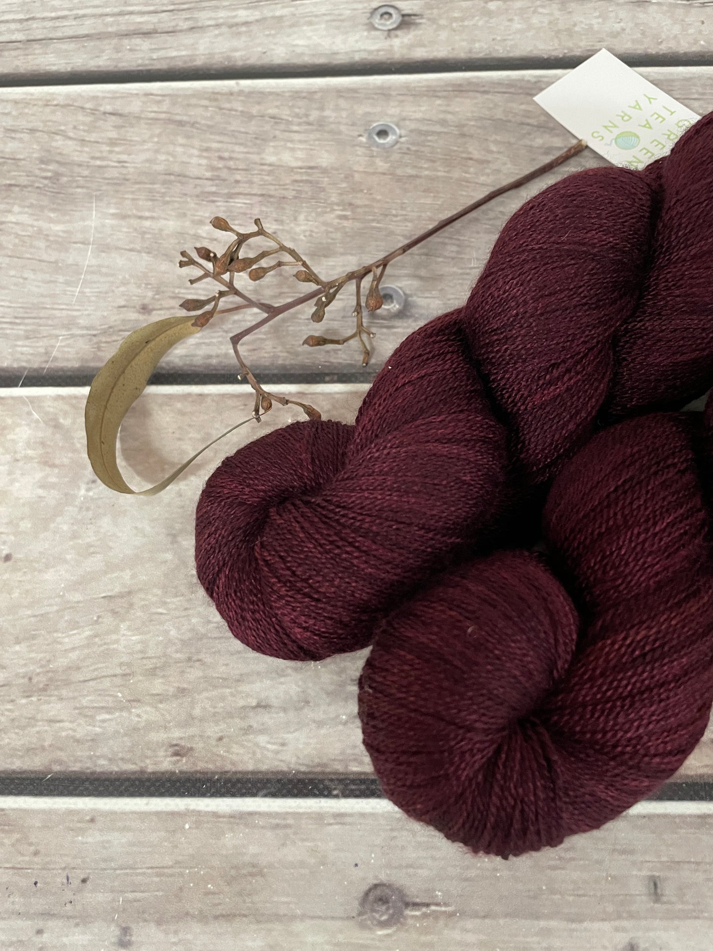 Black Cherry - Merino/silk - 2 Ply - Jasmin