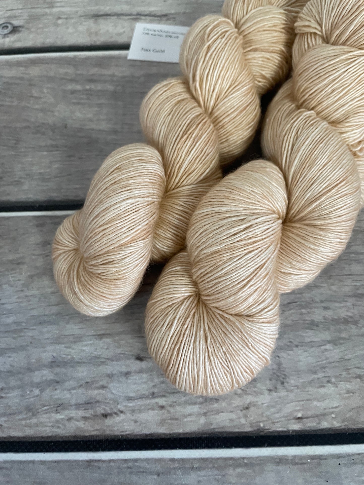 Pale Gold - 4 ply silk/merino singles yarn - Osmanthus