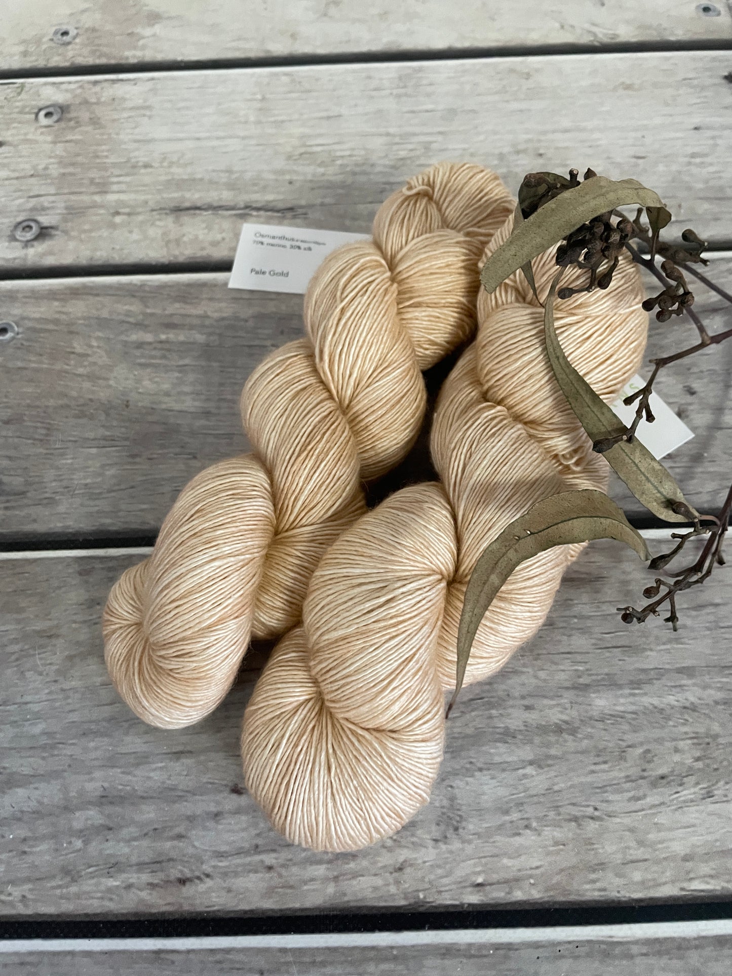 Pale Gold - 4 ply silk/merino singles yarn - Osmanthus