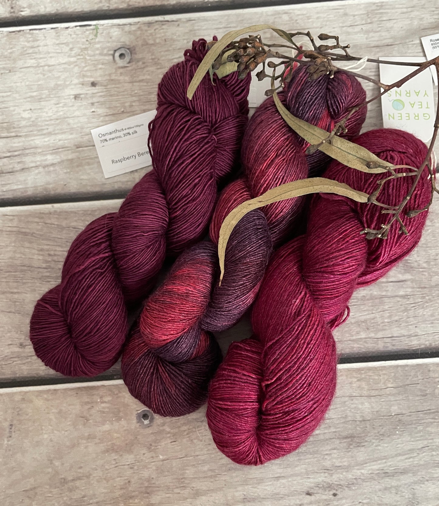 Raspberry Beret - Merino and silk 4 ply singles - Osmanthus 3 sk.set