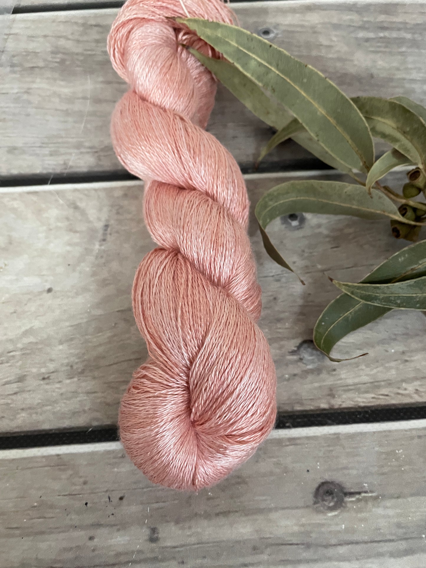 Pale Sandalwood - 2 ply in Mulberry silk - Pekoe (l)