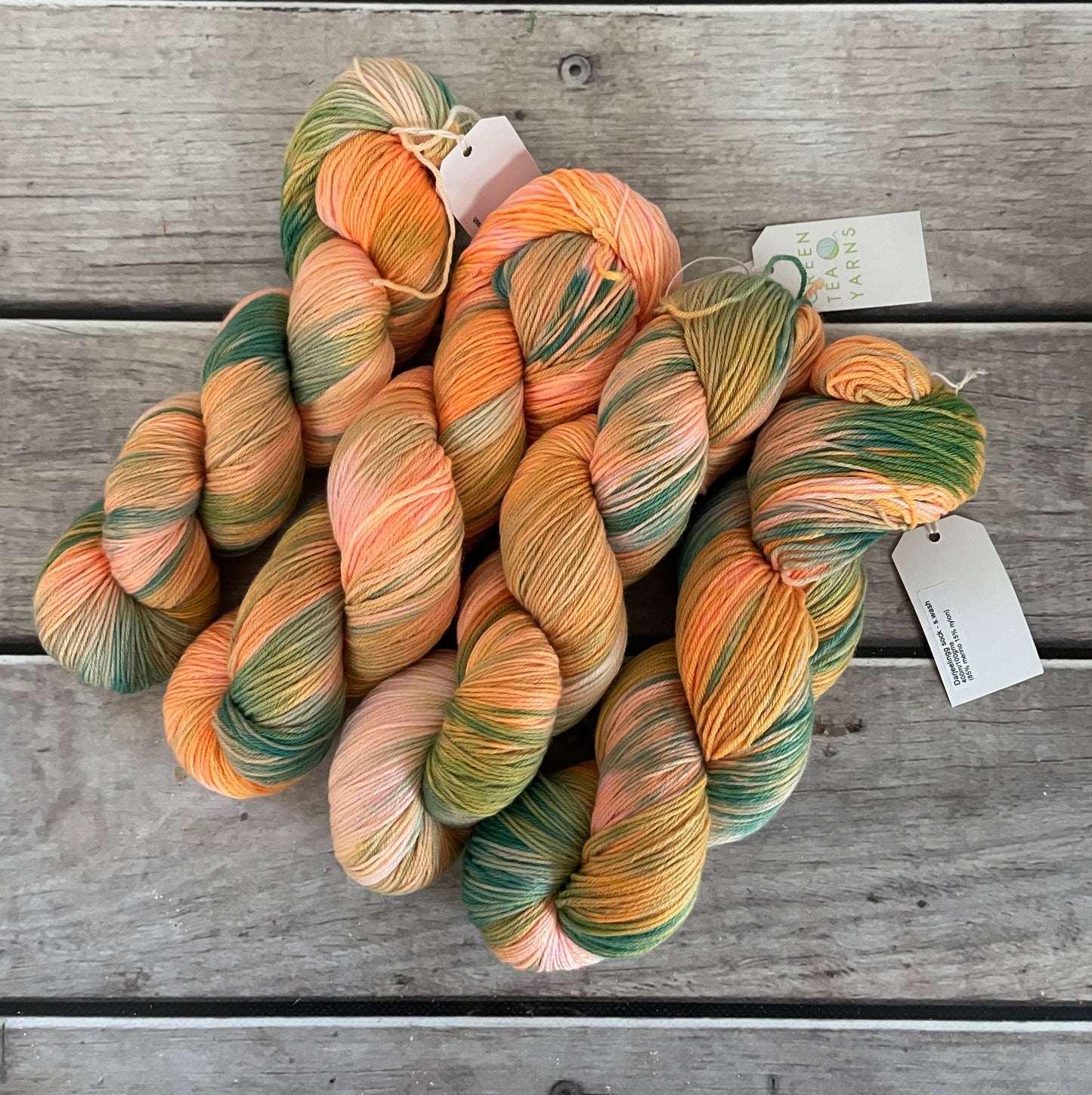 Tropical Travels ooak - sock yarn in merino and nylon - Darjeeling