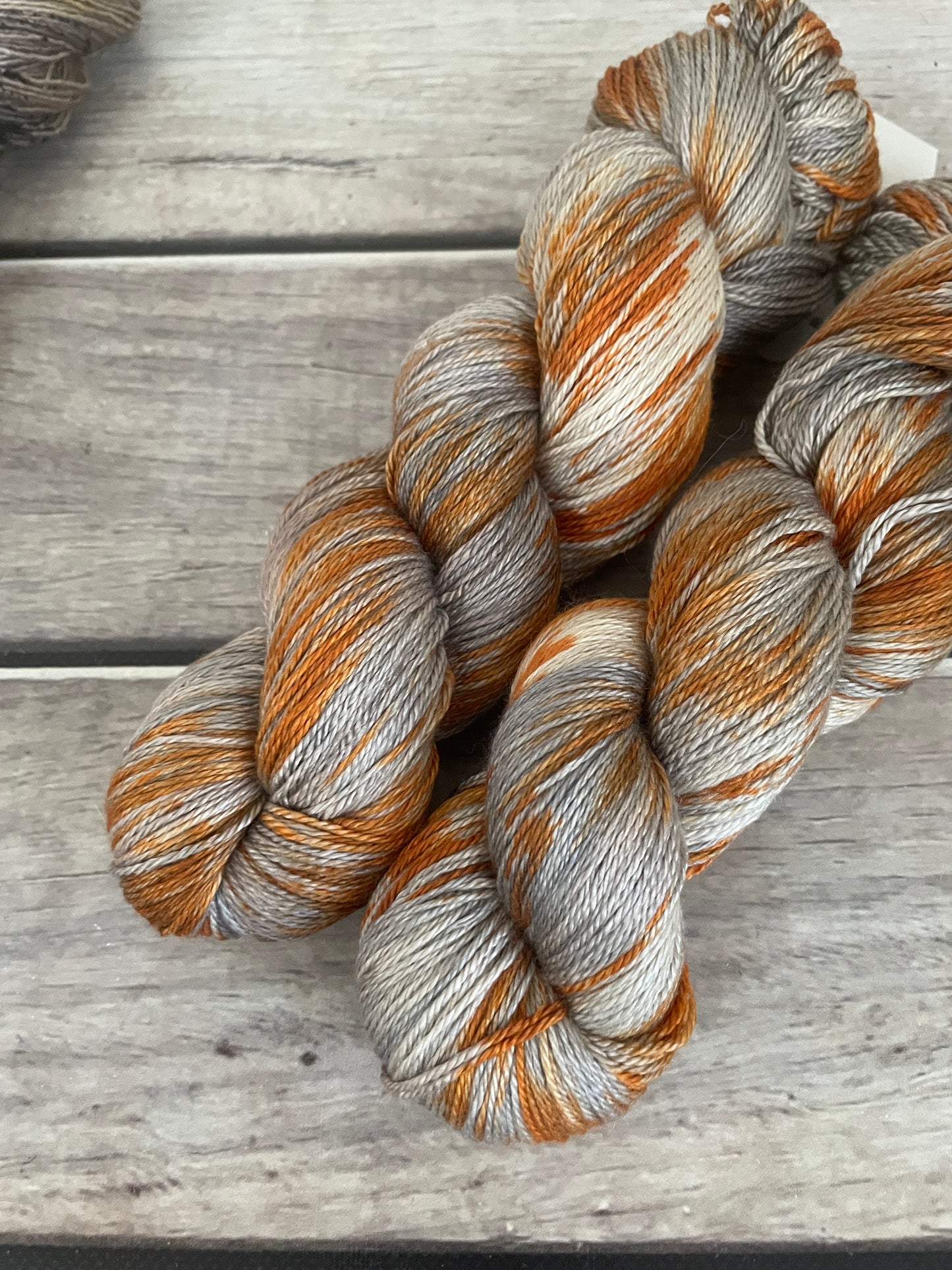 Rusty Oysters - 4 ply in silk and merino - White Cloud