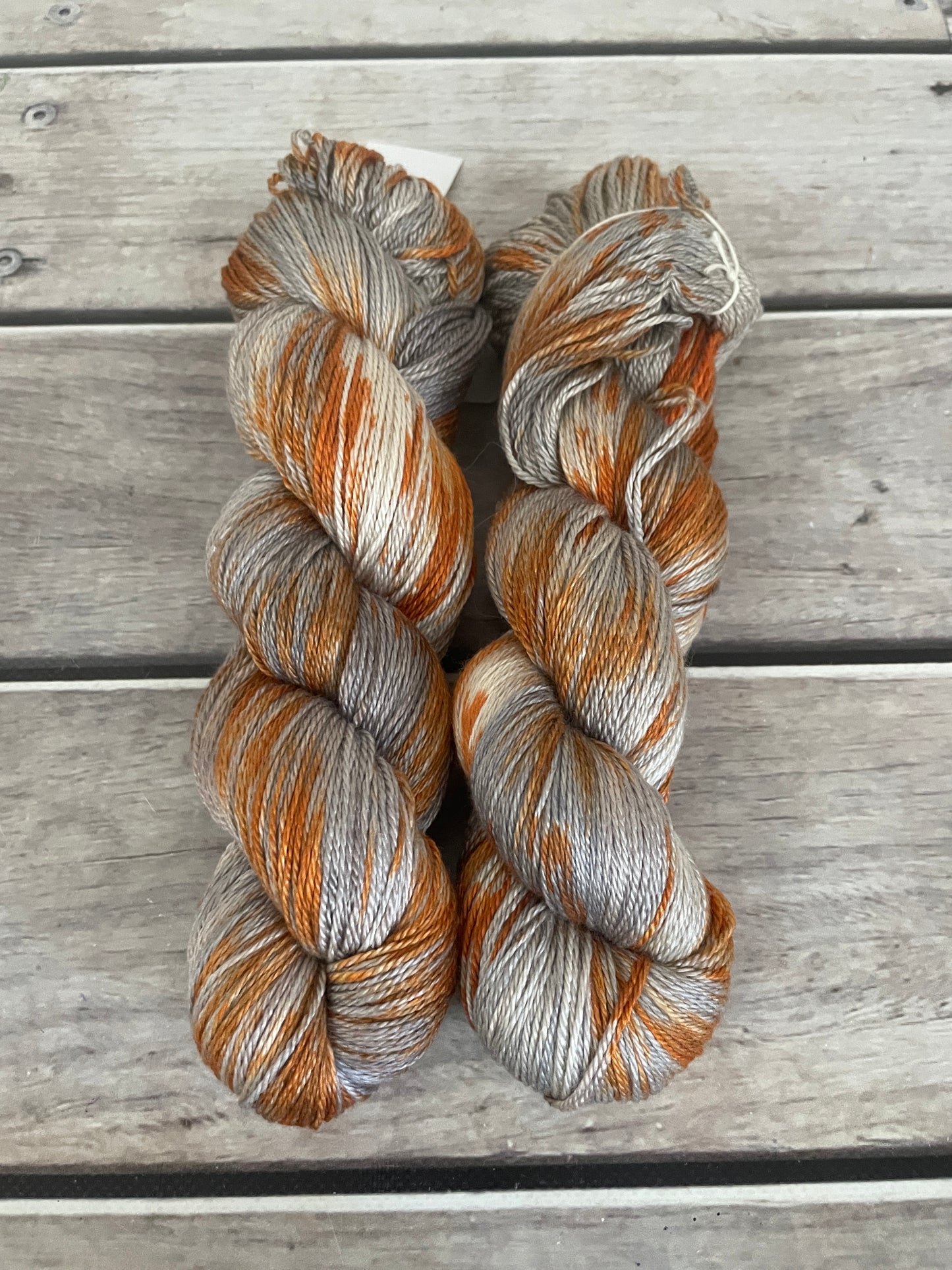 Rusty Oysters - 4 ply in silk and merino - White Cloud