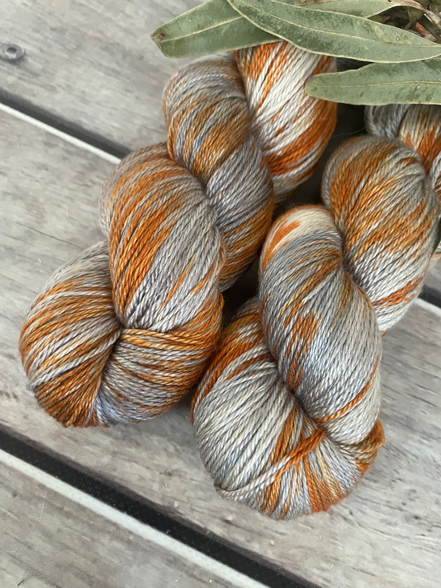 Rusty Oysters - 4 ply in silk and merino - White Cloud