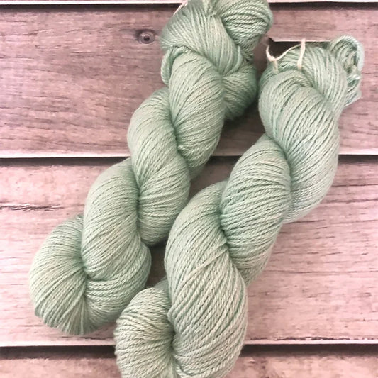 Waters Edge - 4 ply in silk and merino - White Cloud